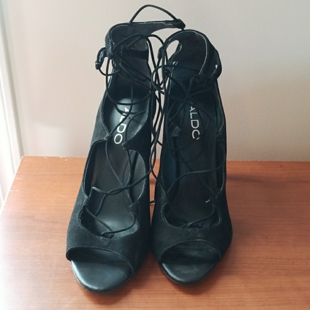 Aldo lace up heel
